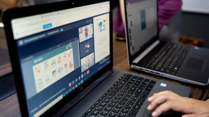 A Complete Guide to Mastering Online Collaboration Tools