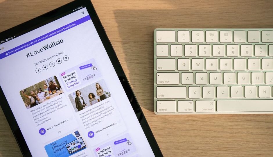 Navigating the Future: Essential Online Tools for Community Builders in 2026