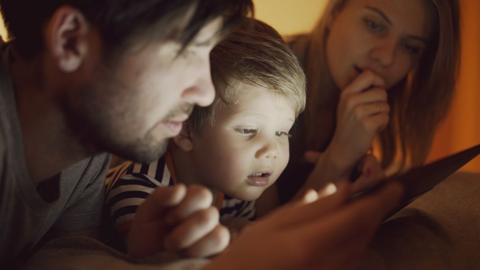 Smart Parenting in 2026: The Best Online Tools to Raise Modern Kids